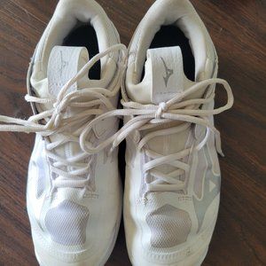 Mizuno volleyball shoes